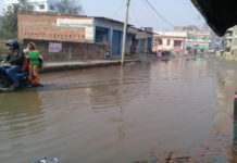 शिवहर जिले में बिन बरसात जलजमाव की समस्या से परेशान हैं नगरवासी