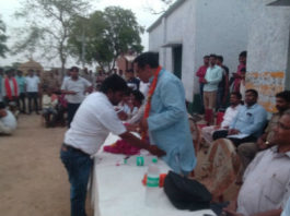 एत्मादपुर विधानसभा के ग्राम शेरखां में विधायक जी ने लगाई चौपाल